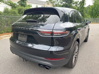 2022 Porsche Cayenne Base