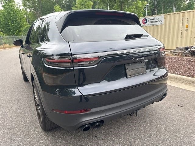 2022 Porsche Cayenne Base