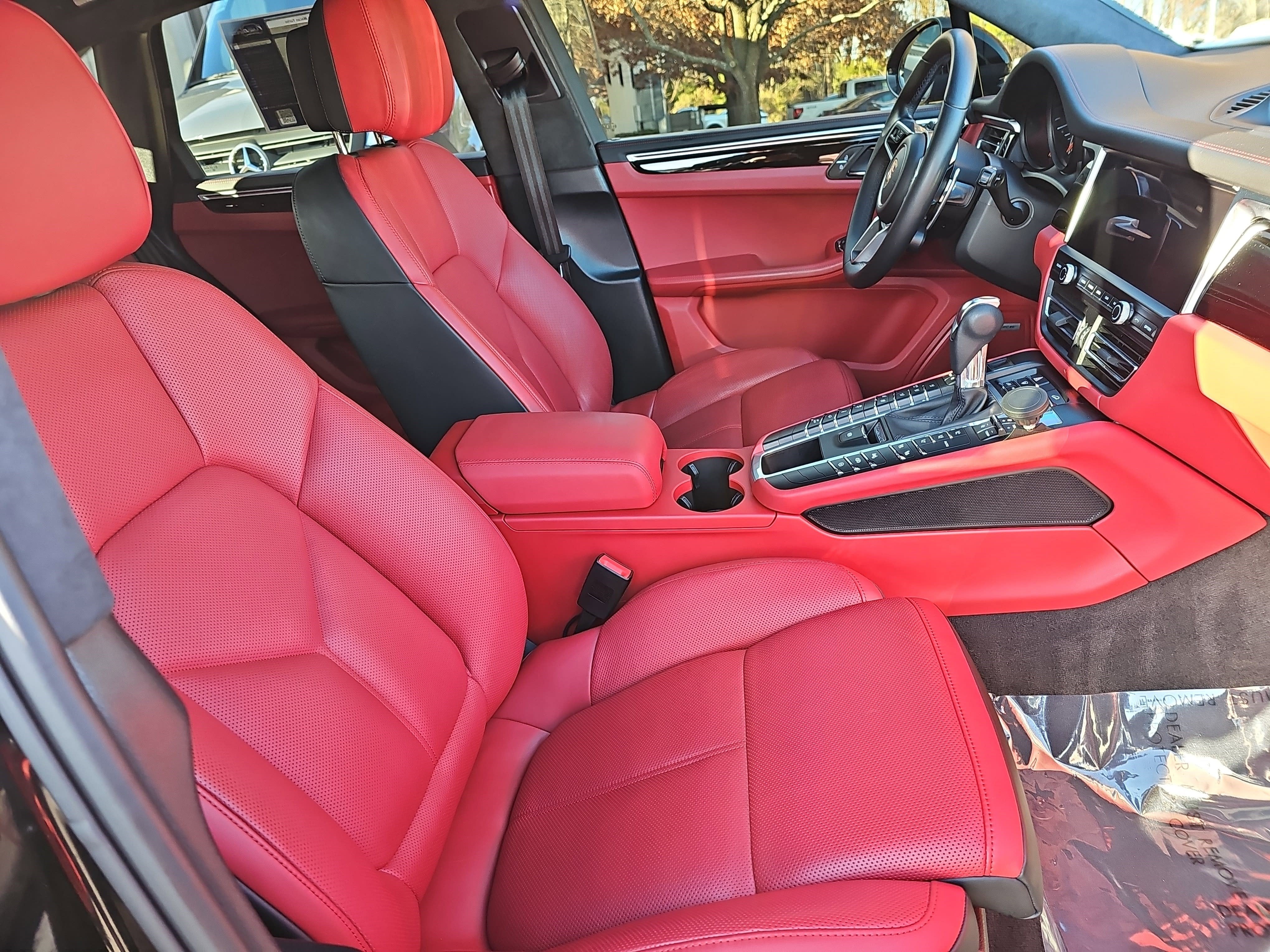 2021 Porsche Macan Turbo