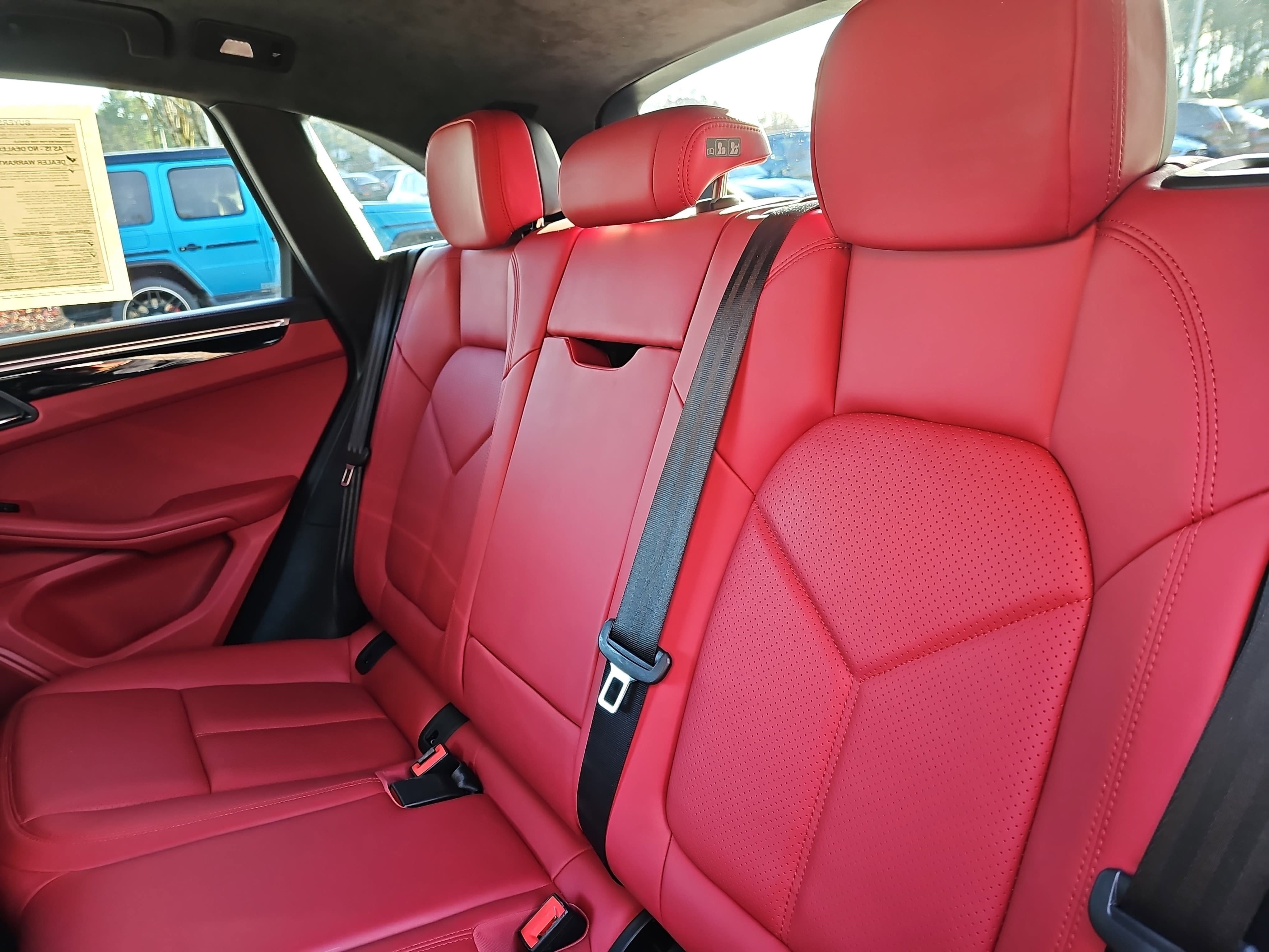 2021 Porsche Macan Turbo