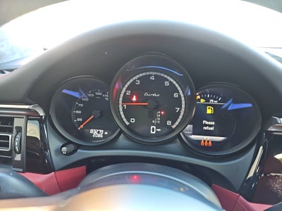 2021 Porsche Macan Turbo