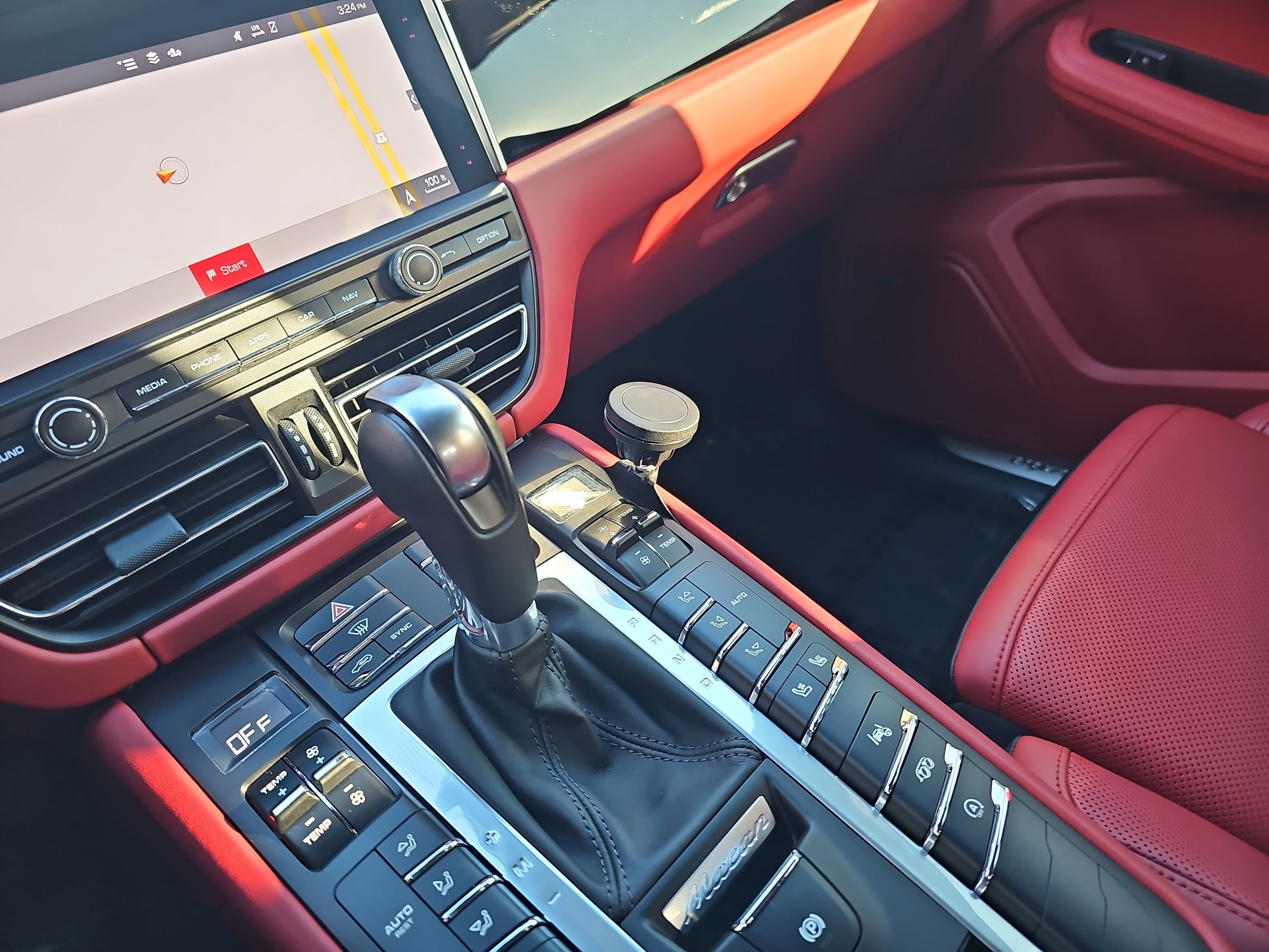 2021 Porsche Macan Turbo