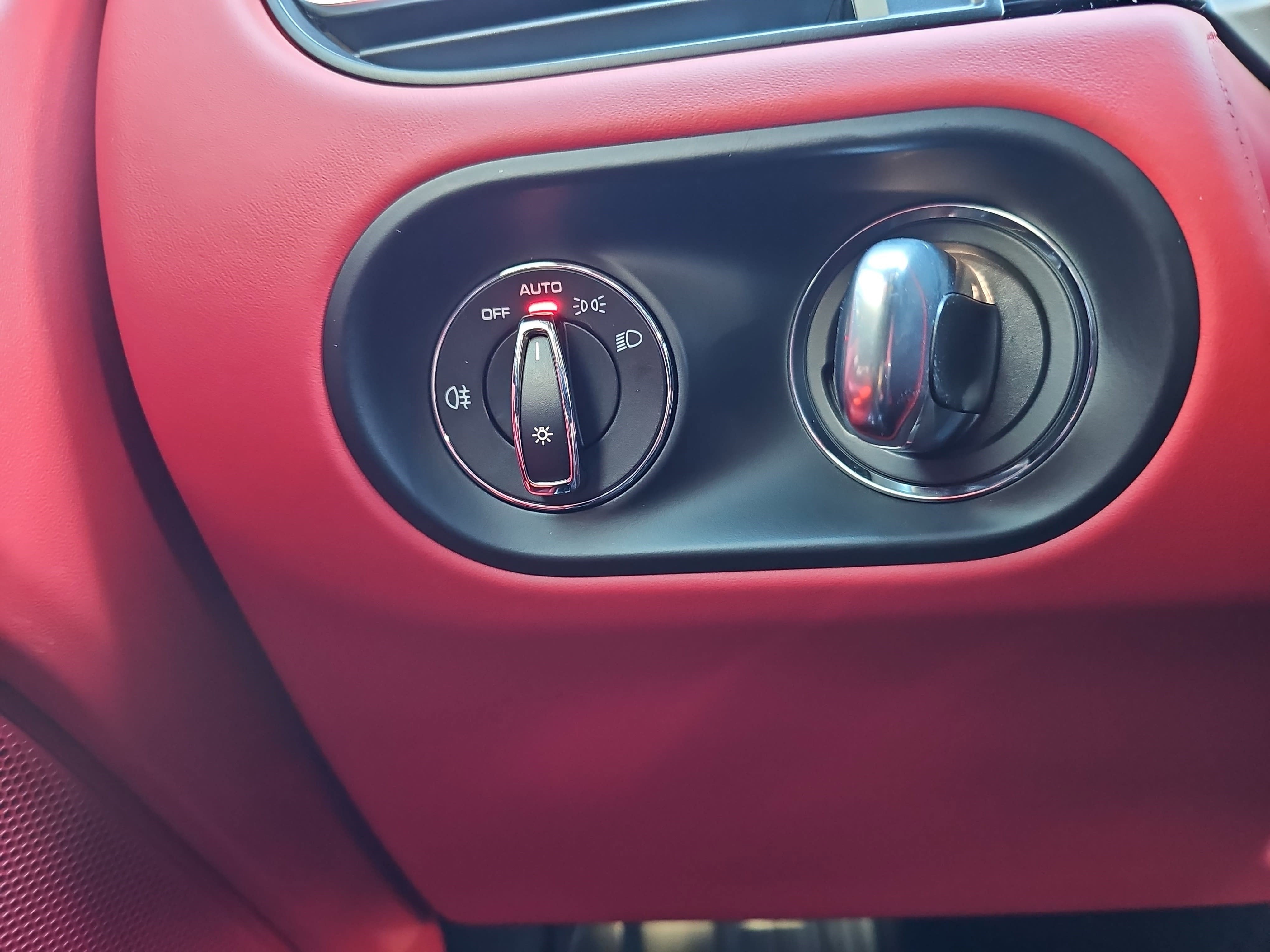 2021 Porsche Macan Turbo