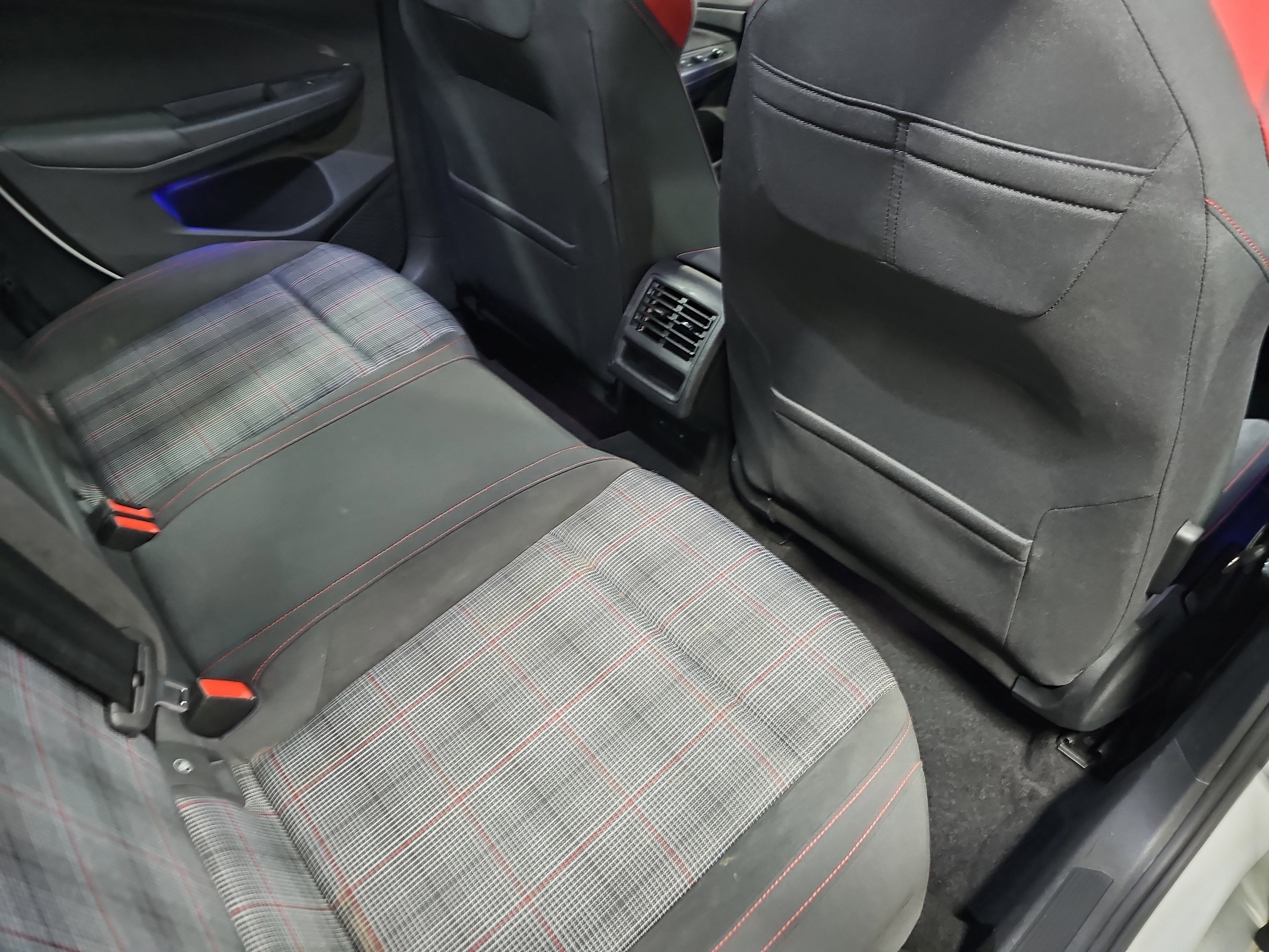 2023 Volkswagen Golf GTI 40th Anniversary Edition