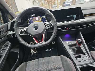 2022 Volkswagen Golf GTI SE
