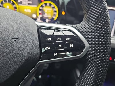 2022 Volkswagen Golf GTI SE