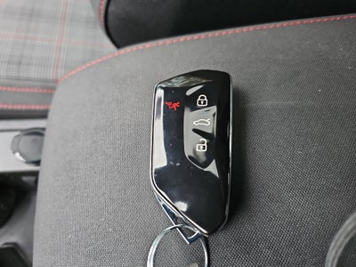 2022 Volkswagen Golf GTI SE