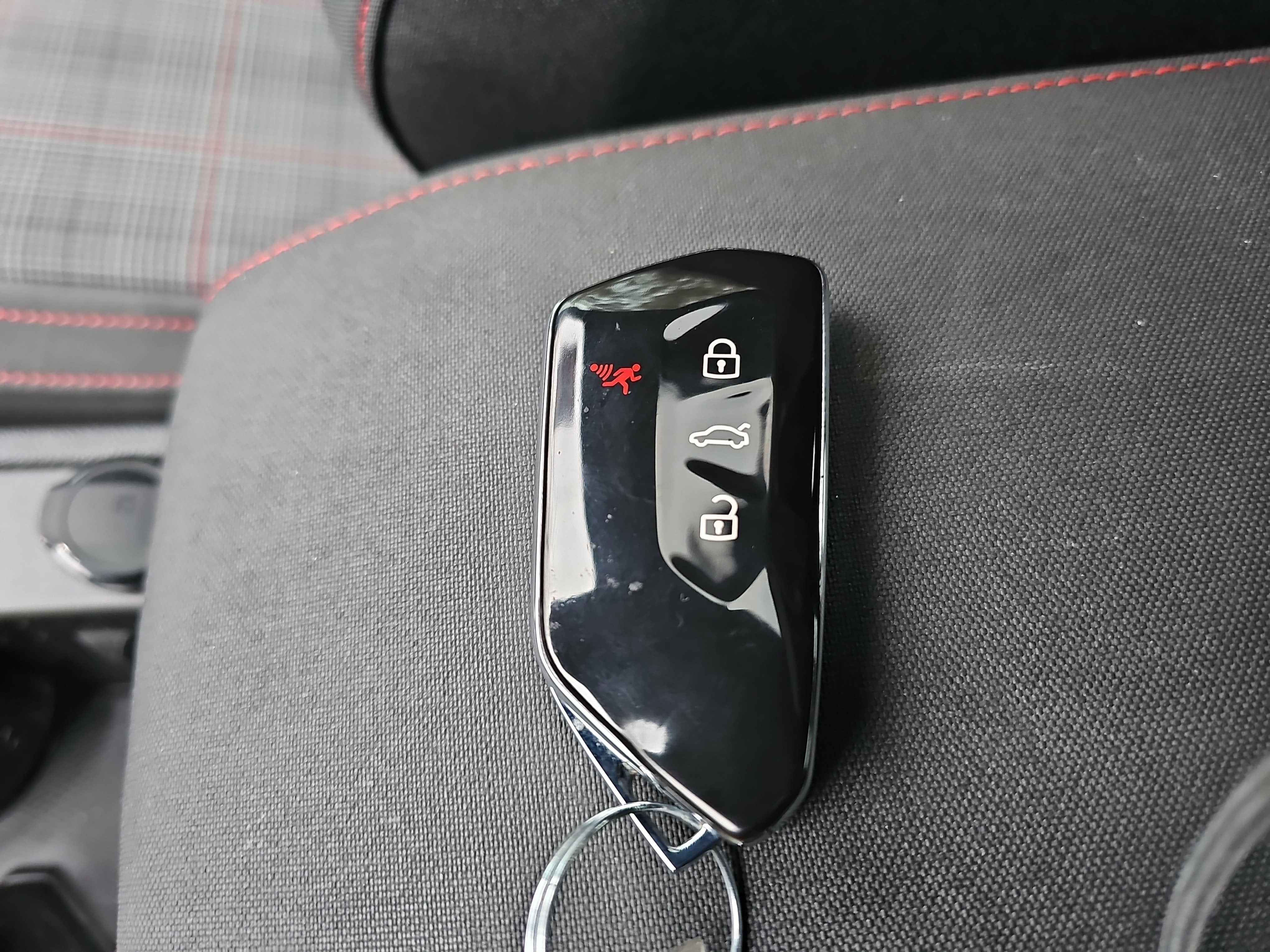 2022 Volkswagen Golf GTI SE