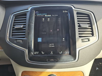 2022 Volvo XC90 Momentum