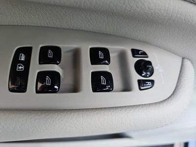 2022 Volvo XC90 Momentum