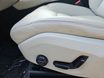 2022 Volvo XC90 Momentum