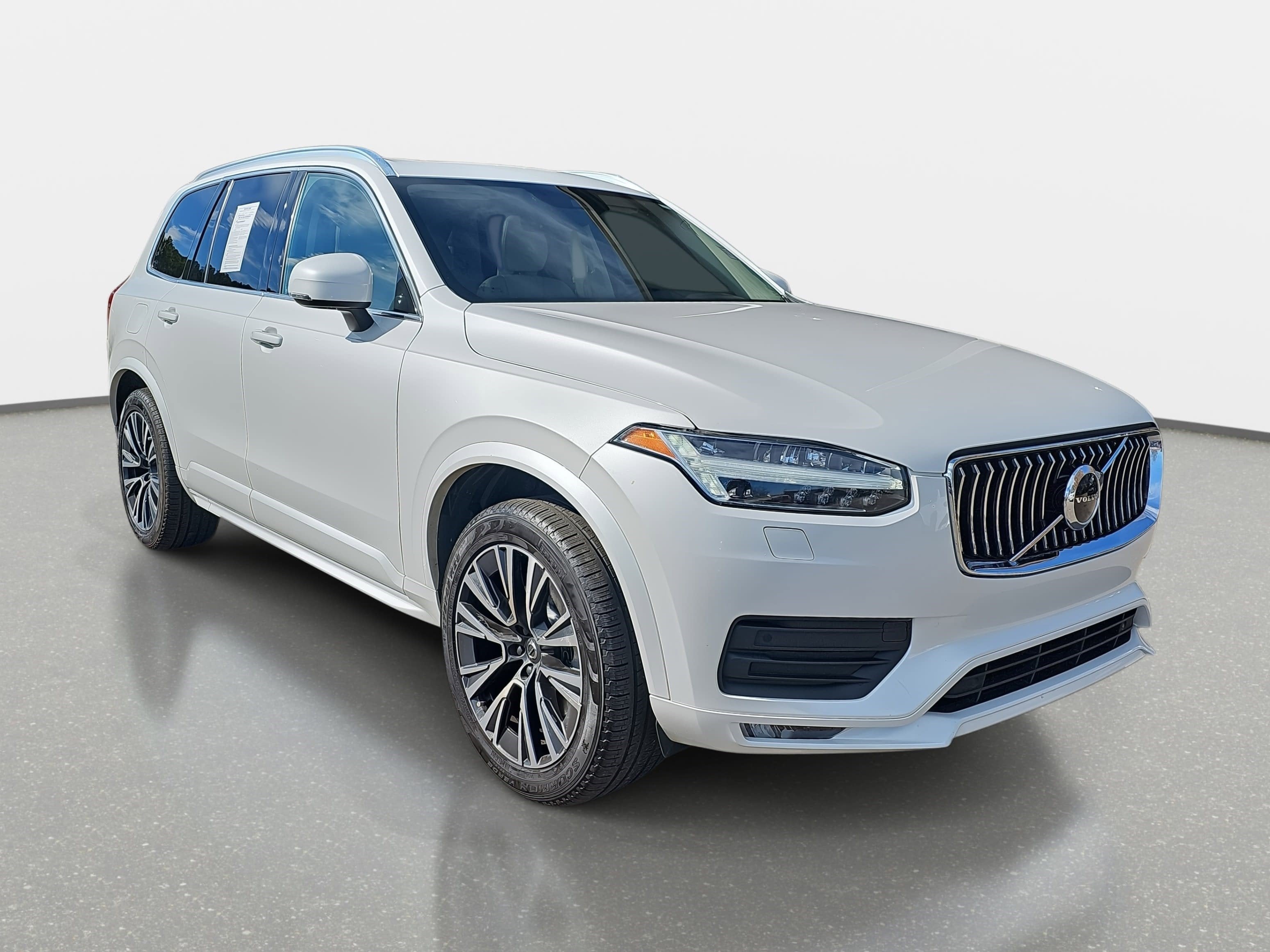 2022 Volvo XC90 Momentum