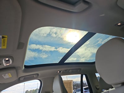 2022 Volvo XC90 Momentum