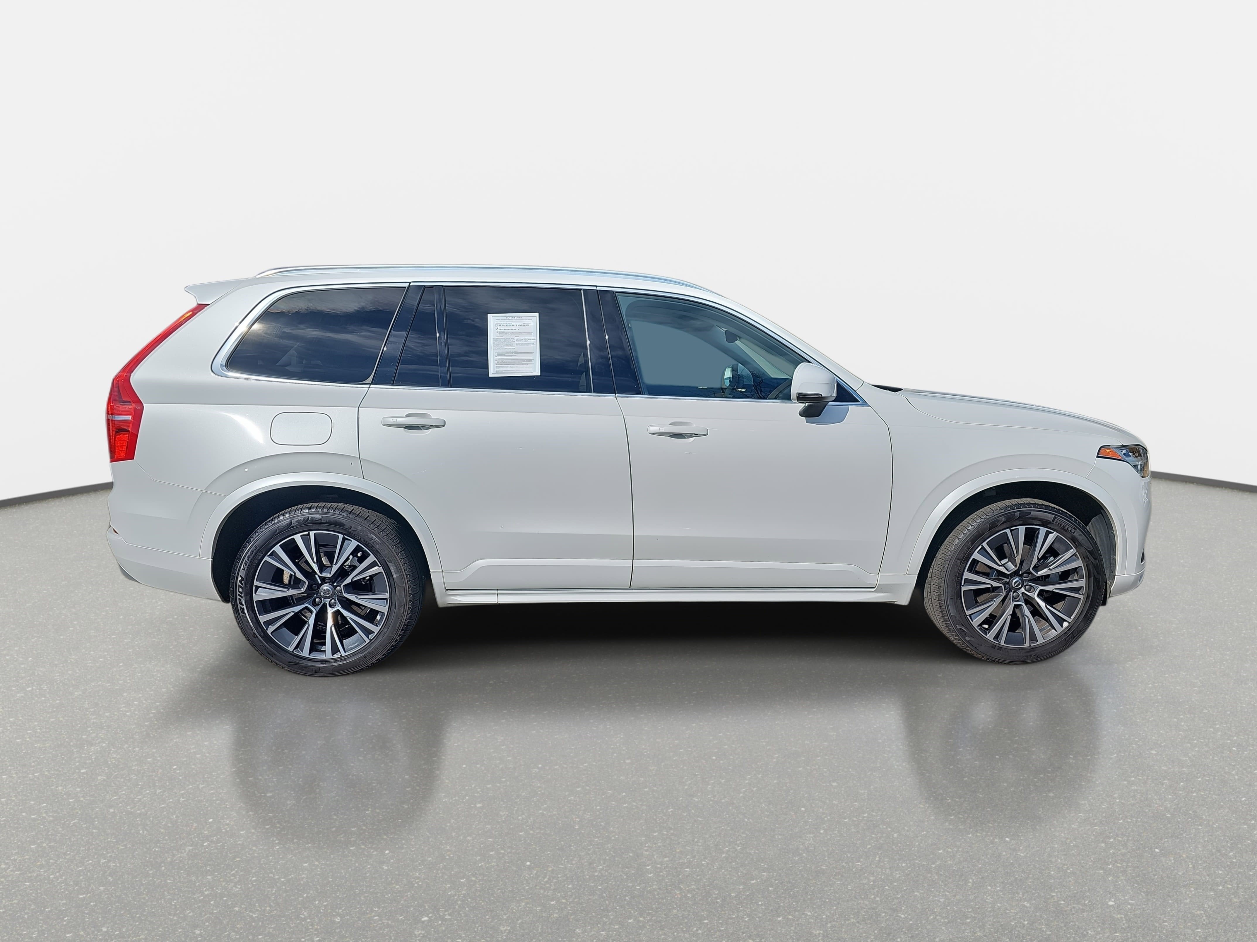 2022 Volvo XC90 Momentum