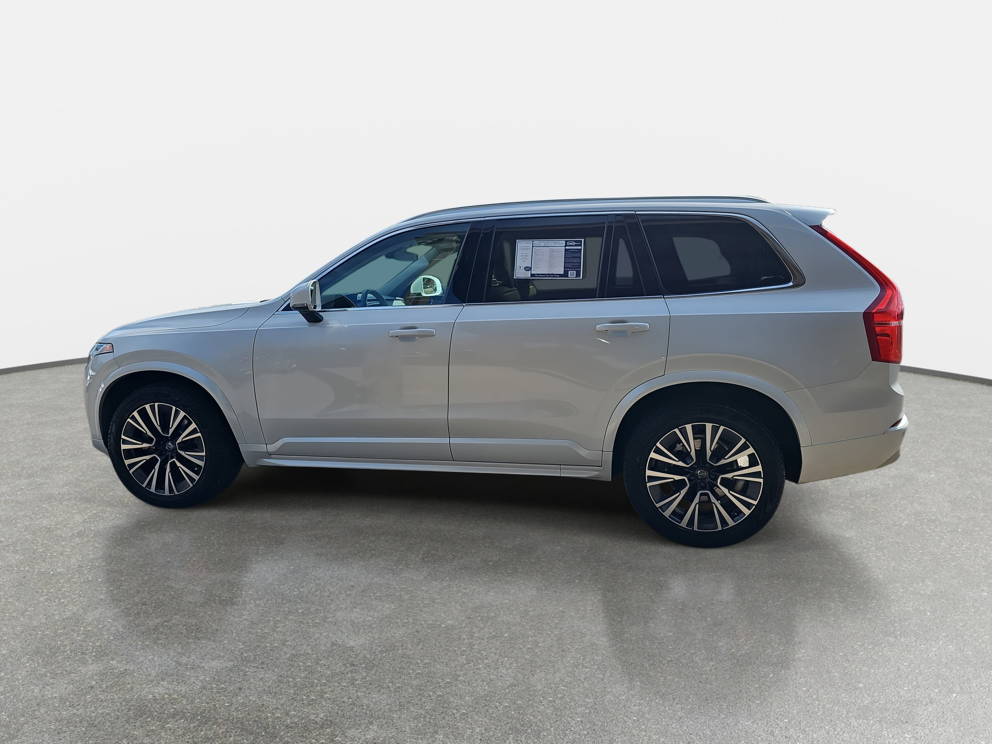 2022 Volvo XC90 Momentum