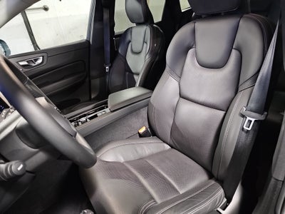 2023 Volvo XC60 Recharge Plug-In Hybrid Ultimate Bright Theme