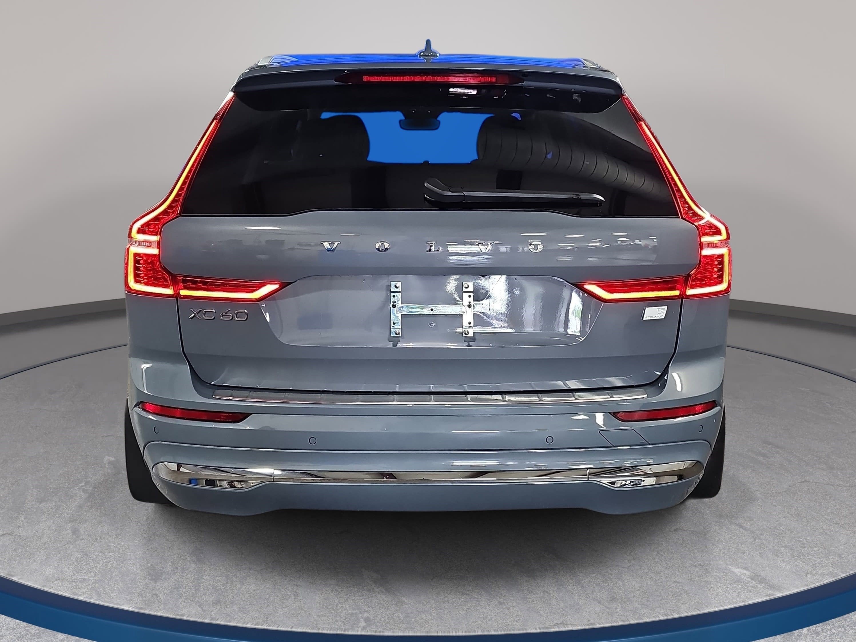 2023 Volvo XC60 Recharge Plug-In Hybrid Ultimate Bright Theme