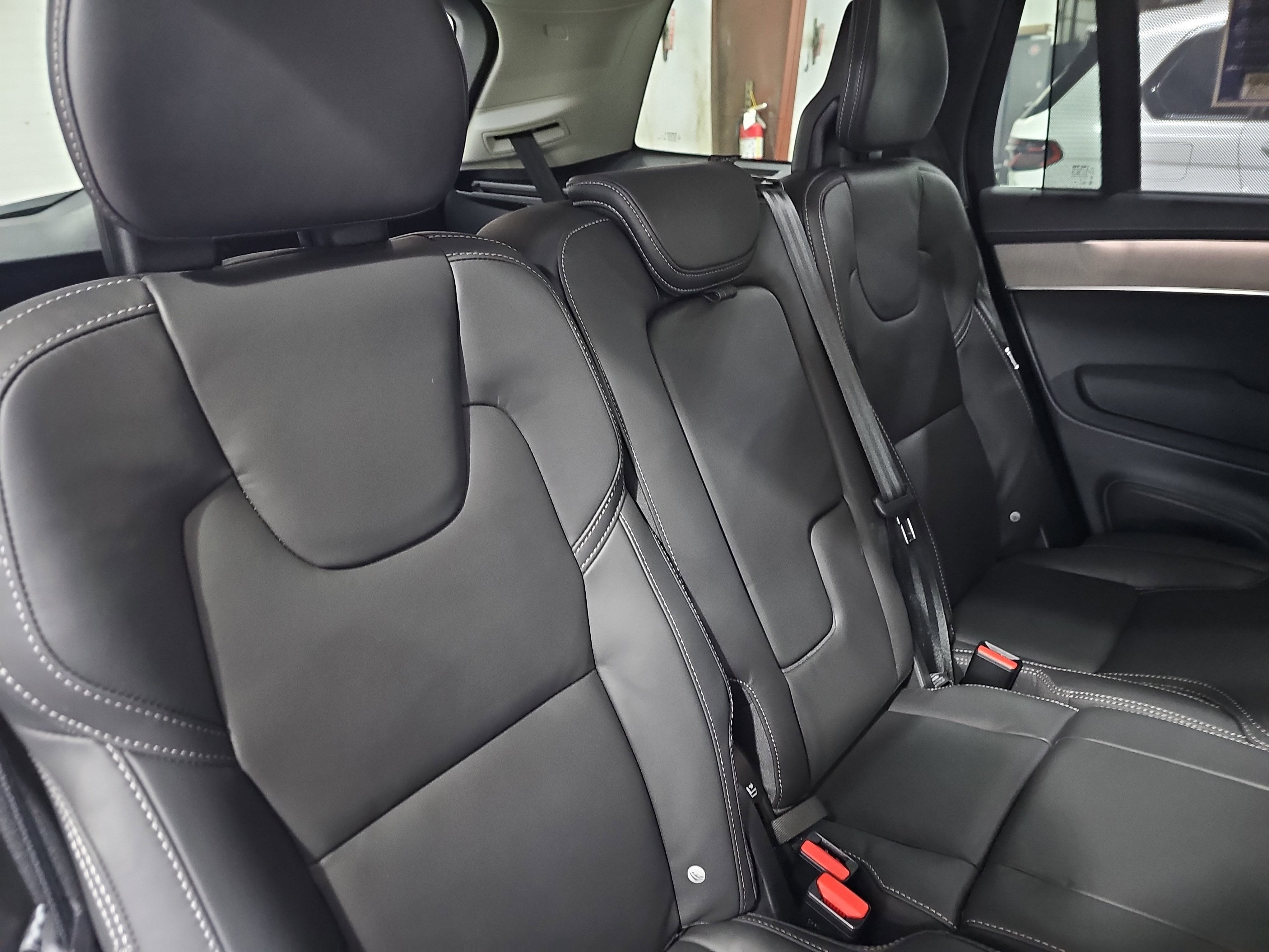 2025 Volvo XC90 Plug-In Hybrid Ultra