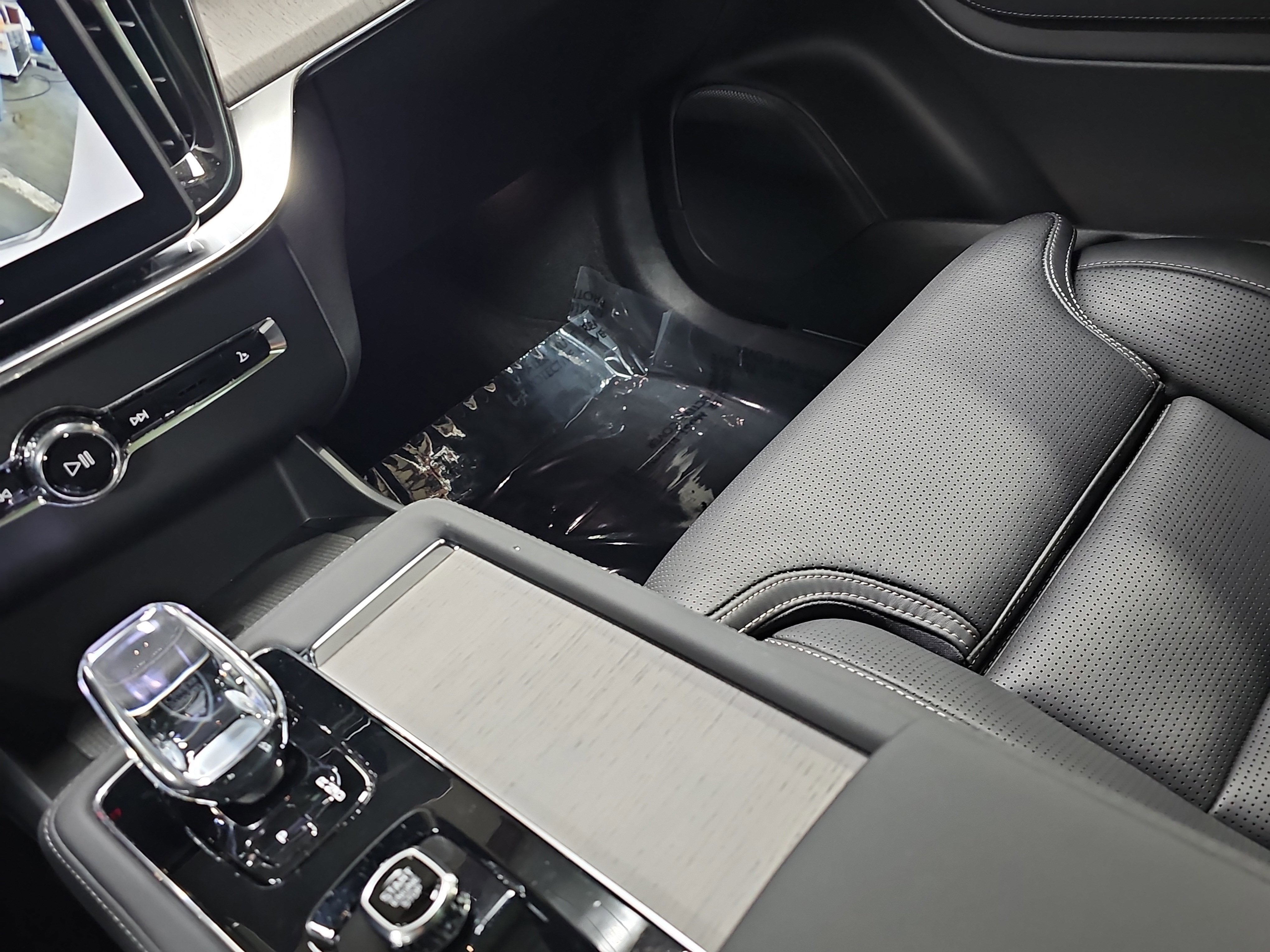 2025 Volvo XC90 Plug-In Hybrid Ultra