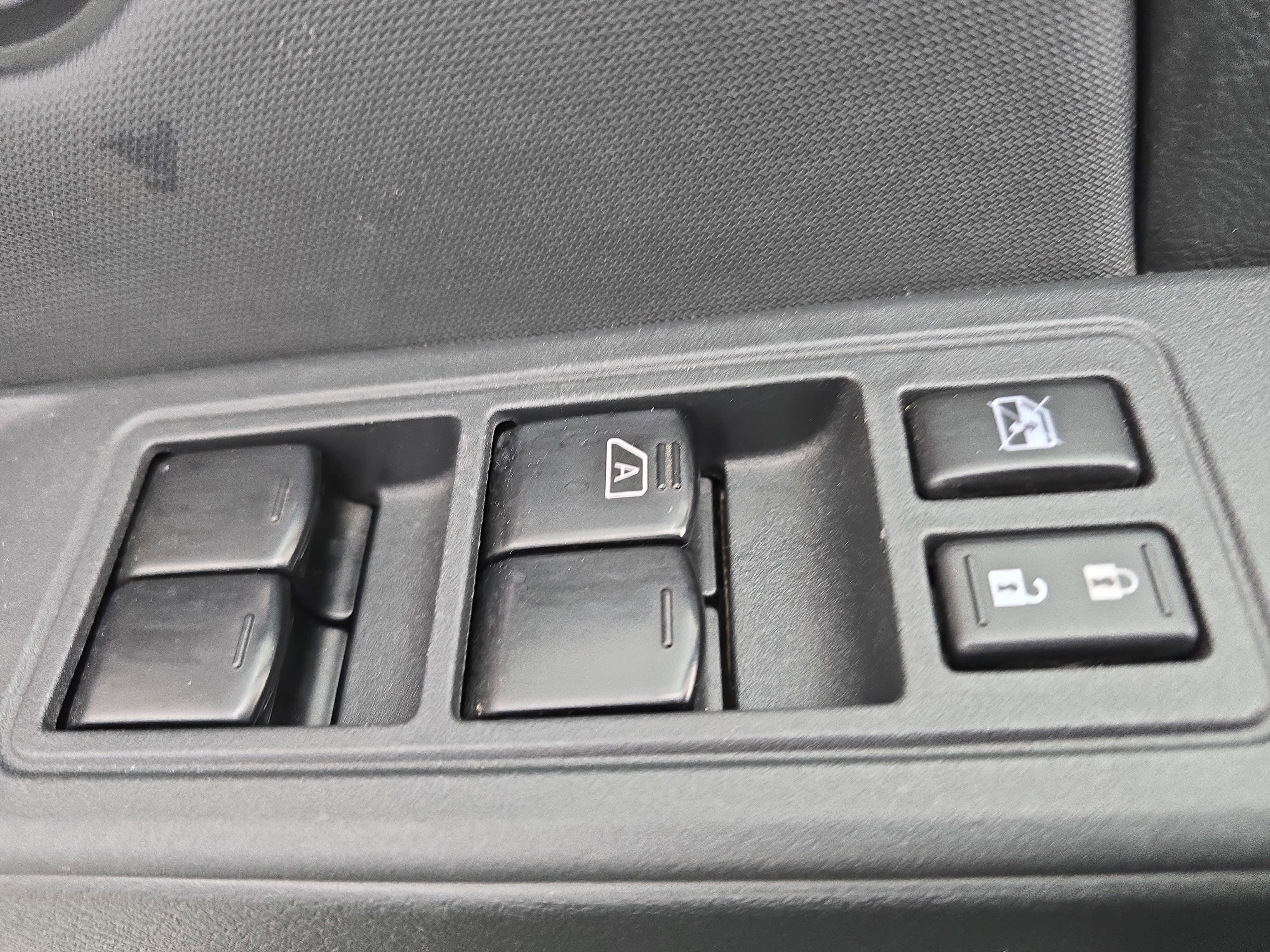 2022 Nissan Frontier PRO-X