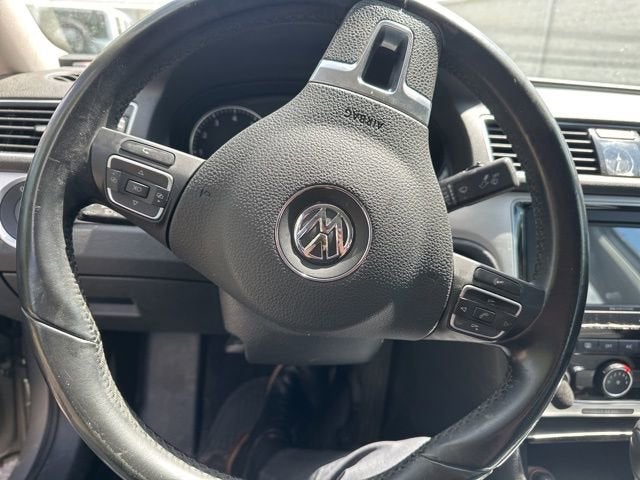 2013 Volkswagen Passat 2.5 SE