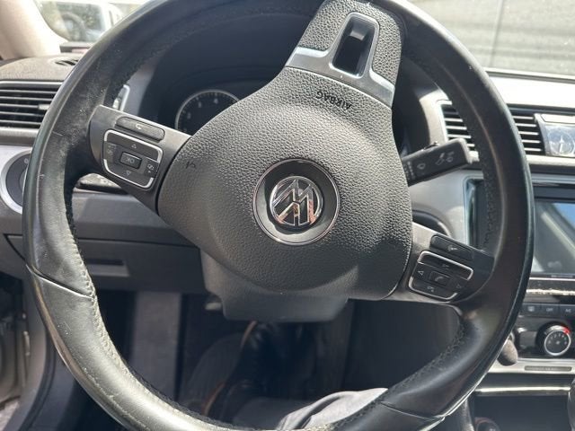 2013 Volkswagen Passat 2.5 SE