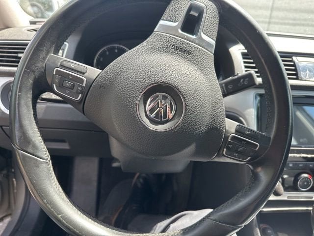 2013 Volkswagen Passat 2.5 SE