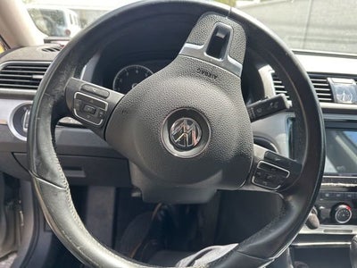 2013 Volkswagen Passat 2.5 SE