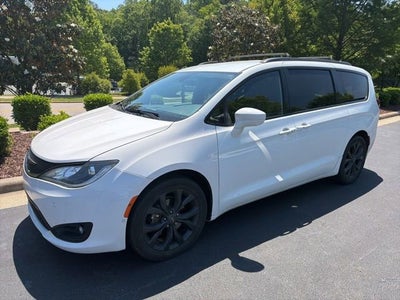 2020 Chrysler Pacifica Touring L Plus