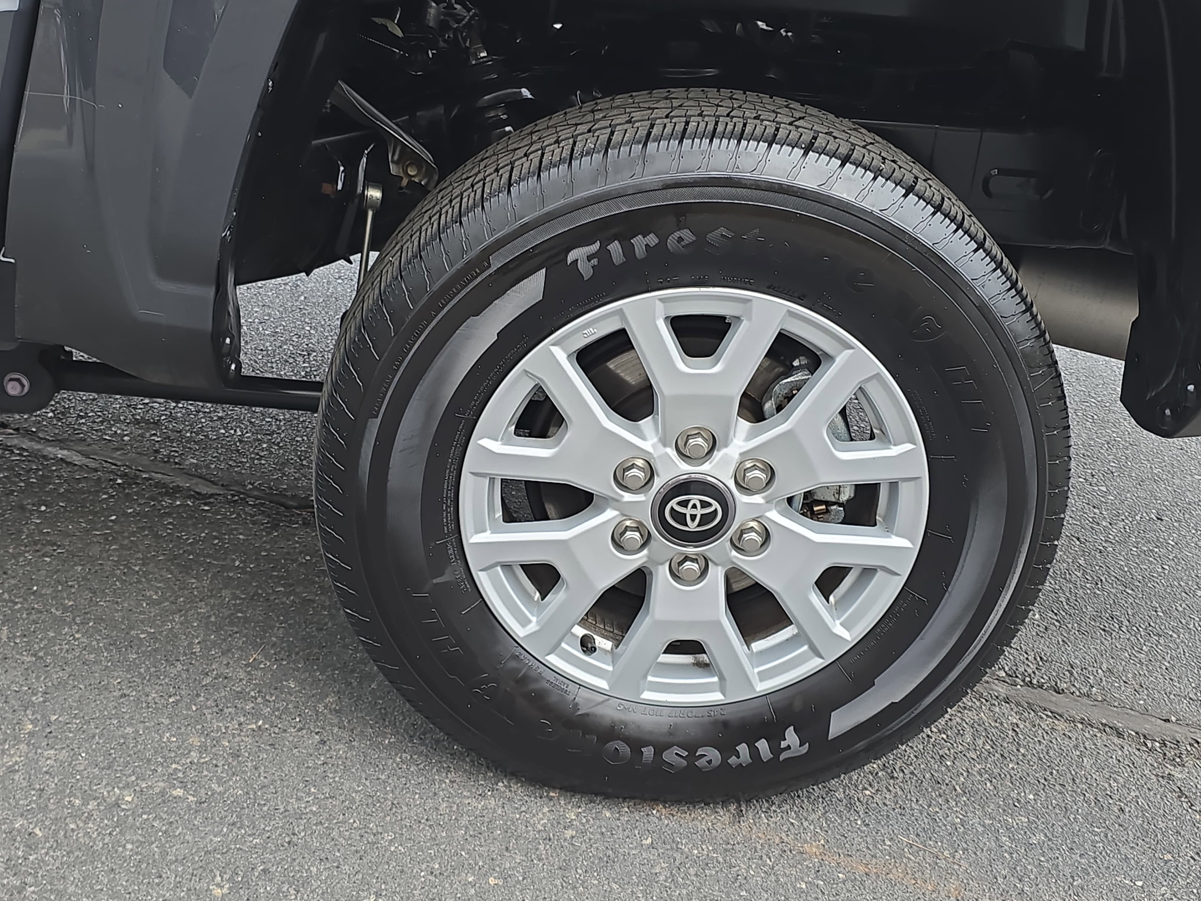 2024 Toyota Tacoma SR5