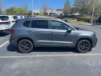 2022 Volkswagen Taos SE