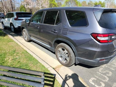 2023 Honda Pilot EX-L 8 Passenger
