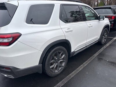 2024 Honda Pilot Touring