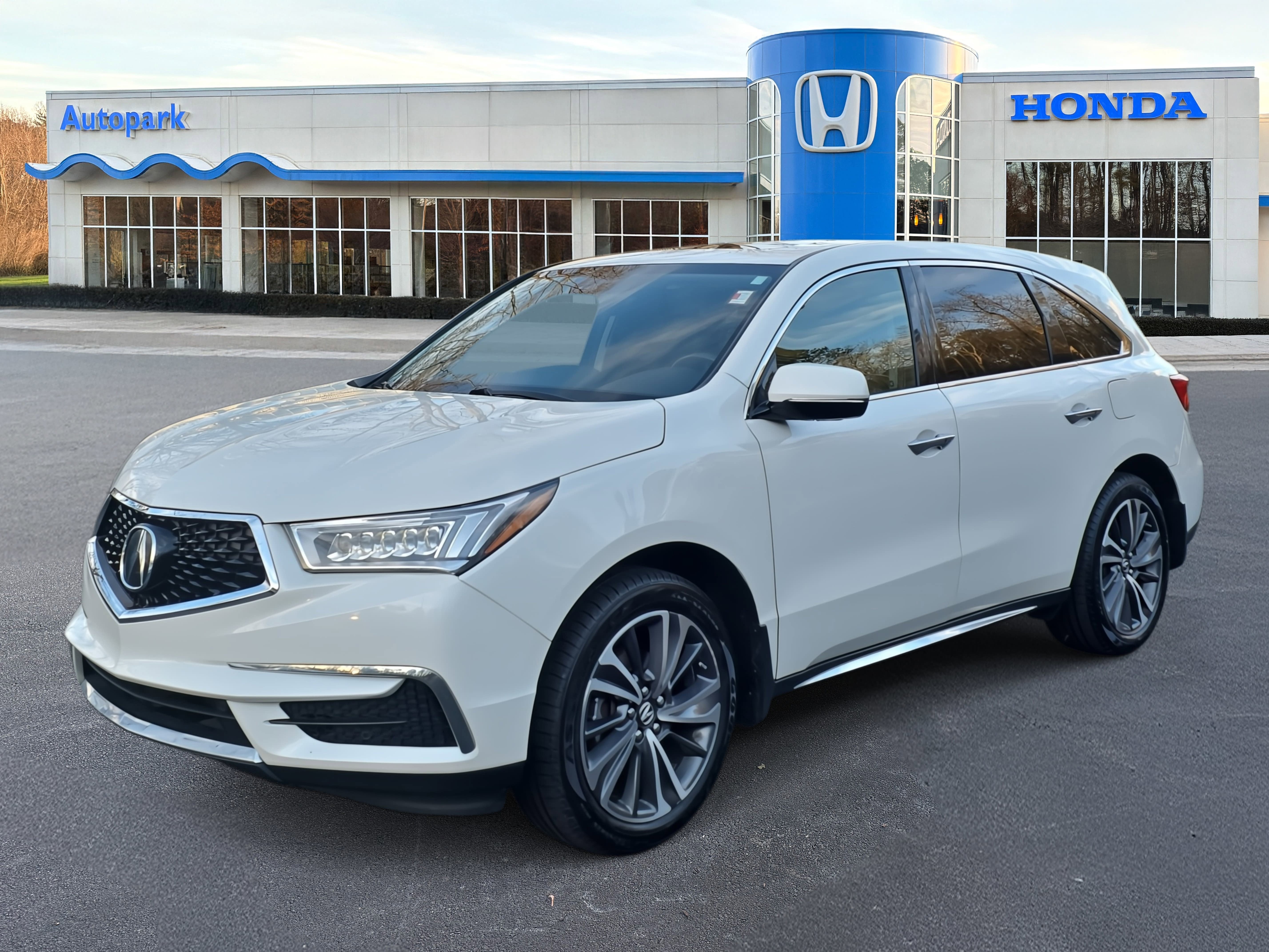 2019 Acura MDX with Technology Pkg