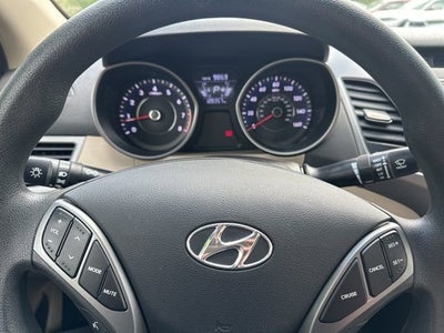 2014 Hyundai Elantra SE