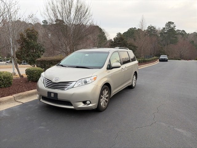2017 Toyota Sienna XLE