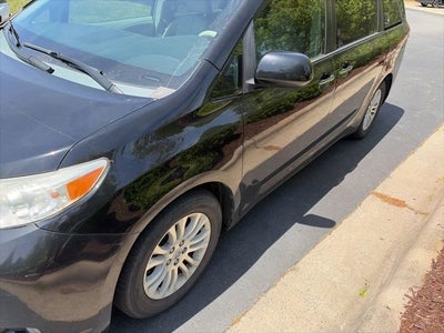 2014 Toyota Sienna XLE