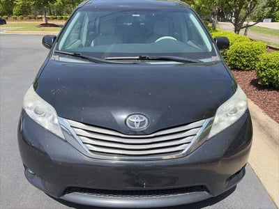 2014 Toyota Sienna XLE