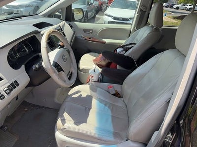 2014 Toyota Sienna XLE