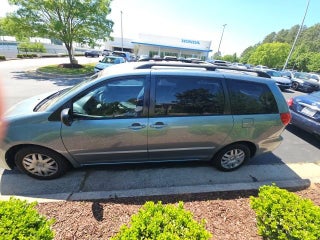 2006 Toyota Sienna Base