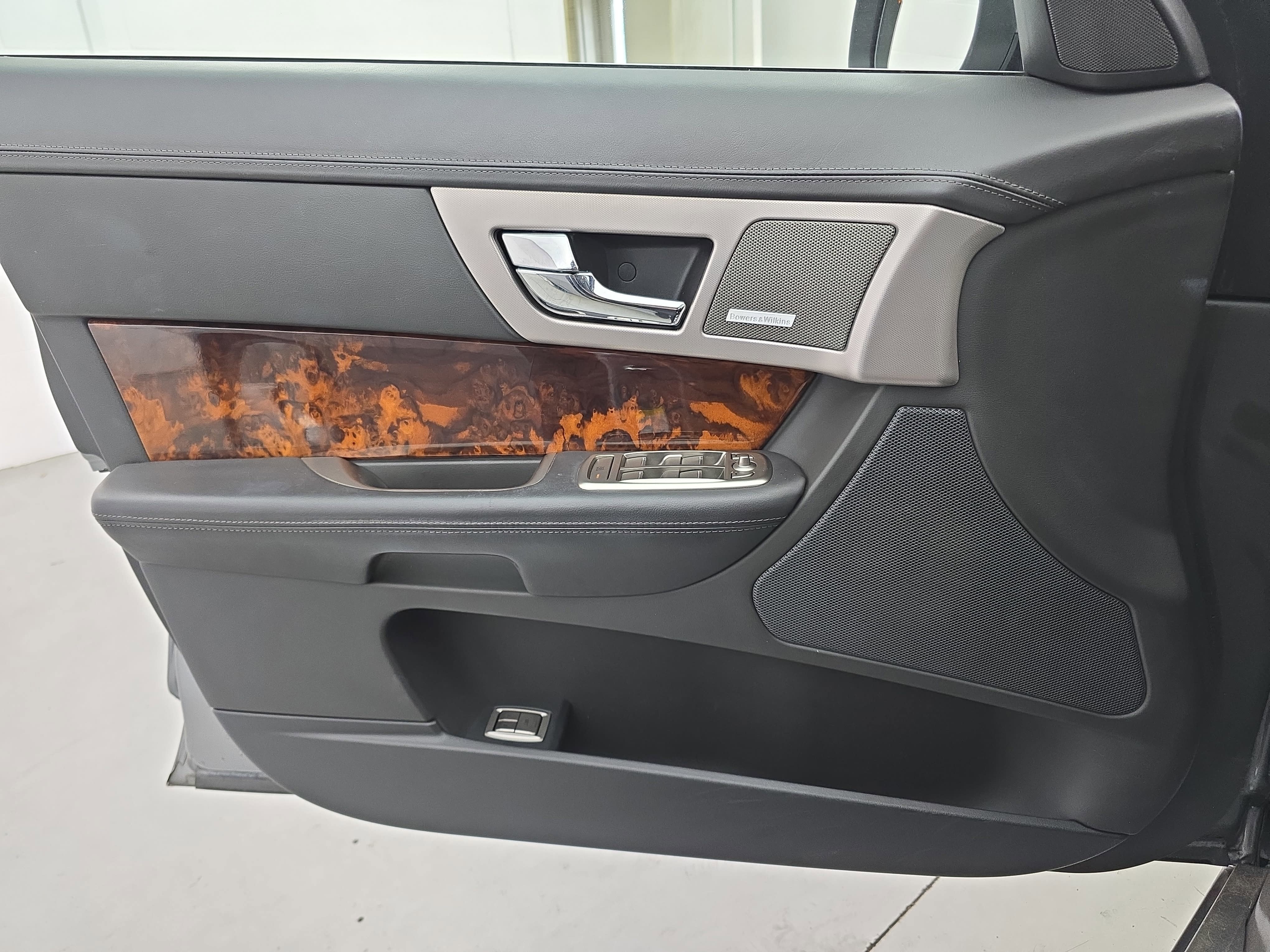 2009 Jaguar XF Supercharged