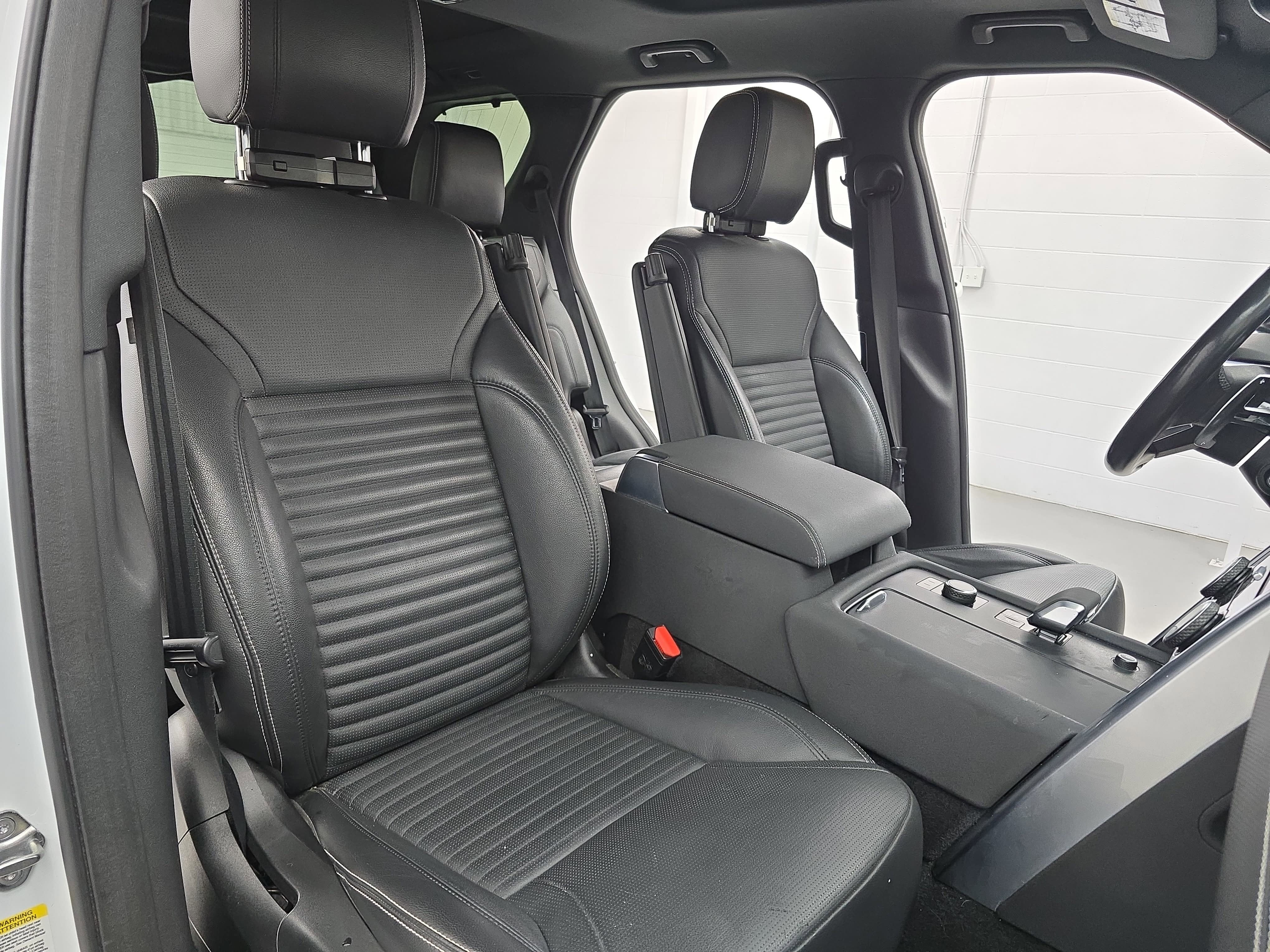 2022 Land Rover Discovery S R-Dynamic