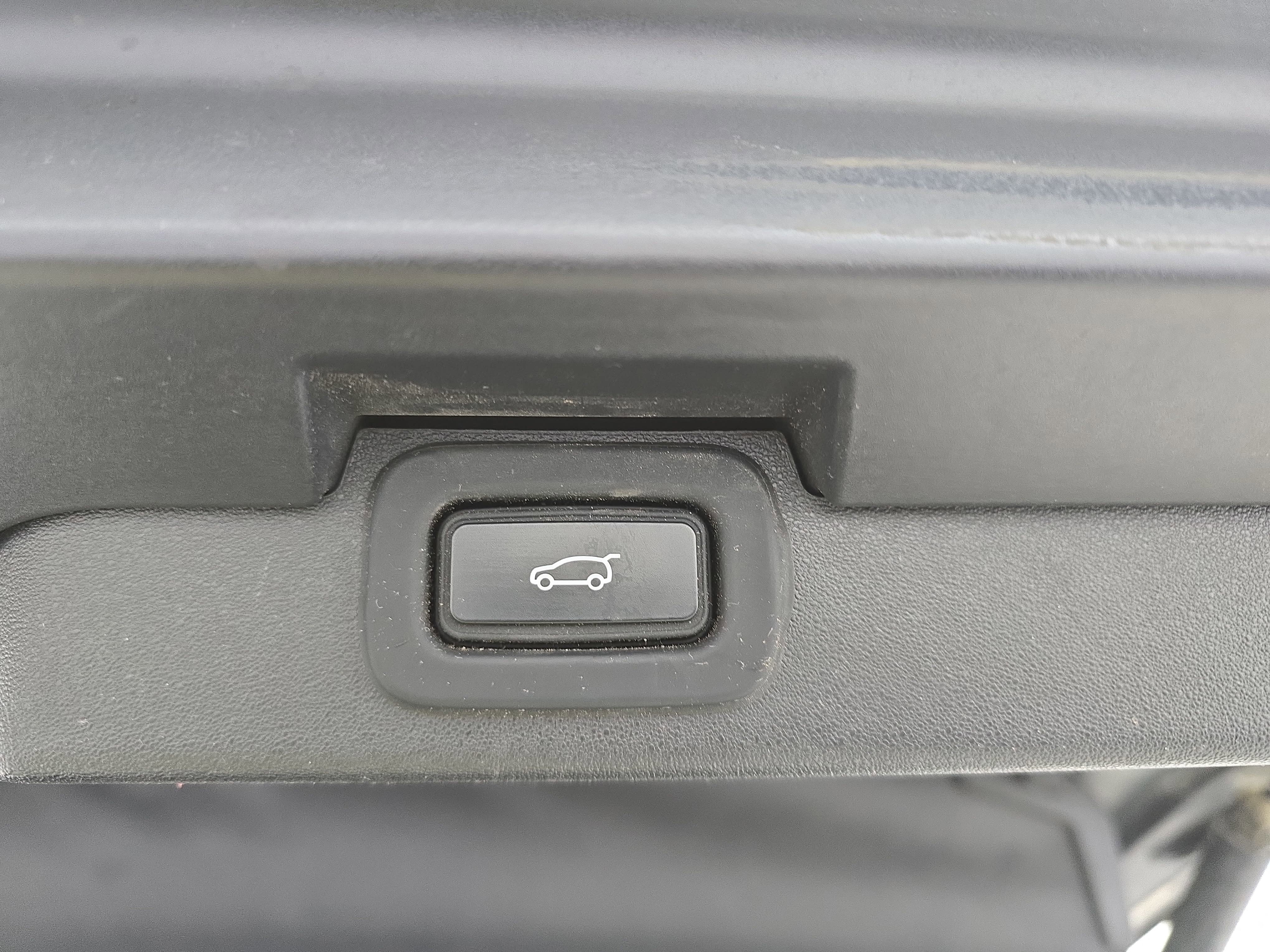 2022 Land Rover Discovery S R-Dynamic