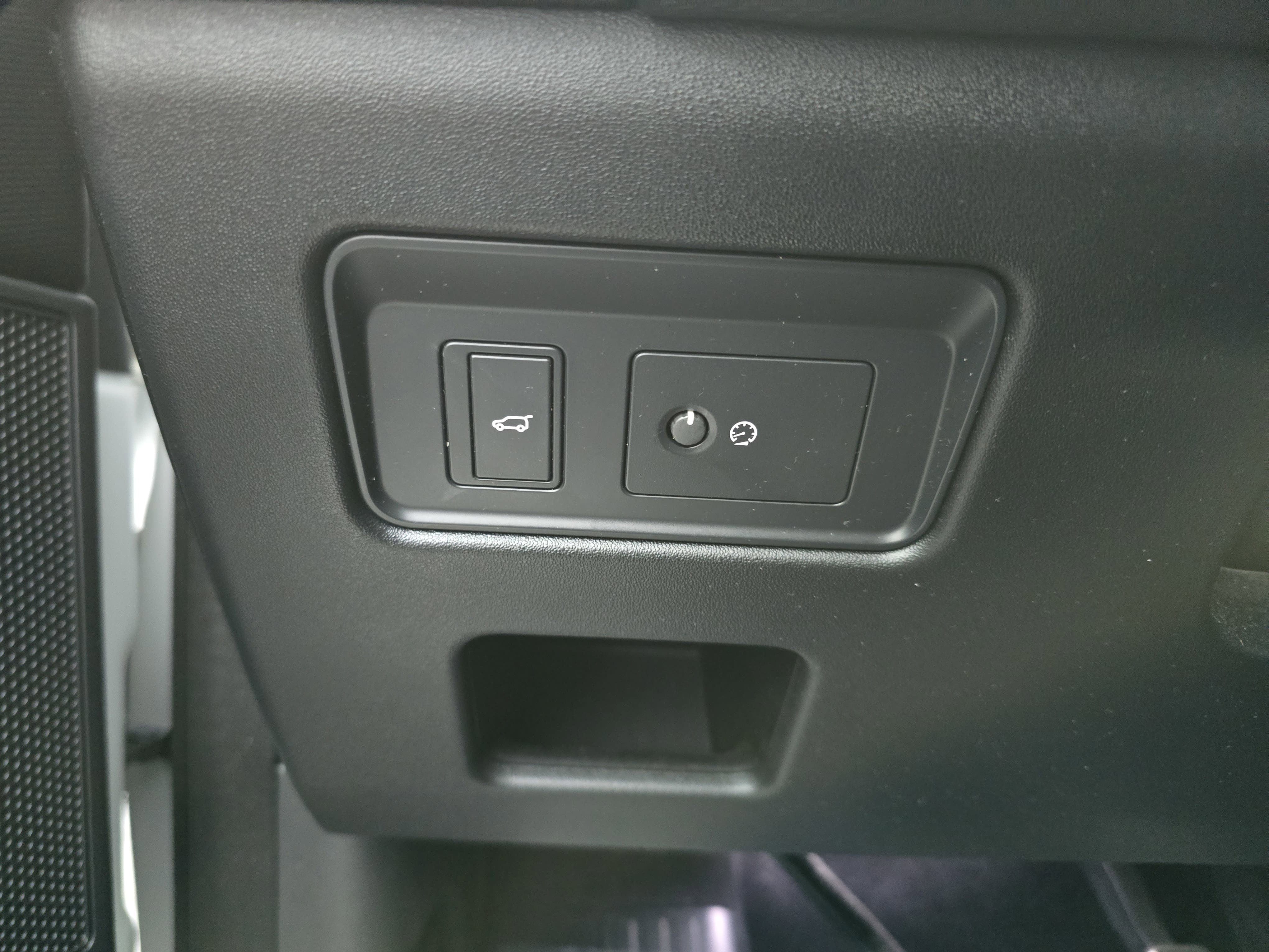 2022 Land Rover Discovery S R-Dynamic