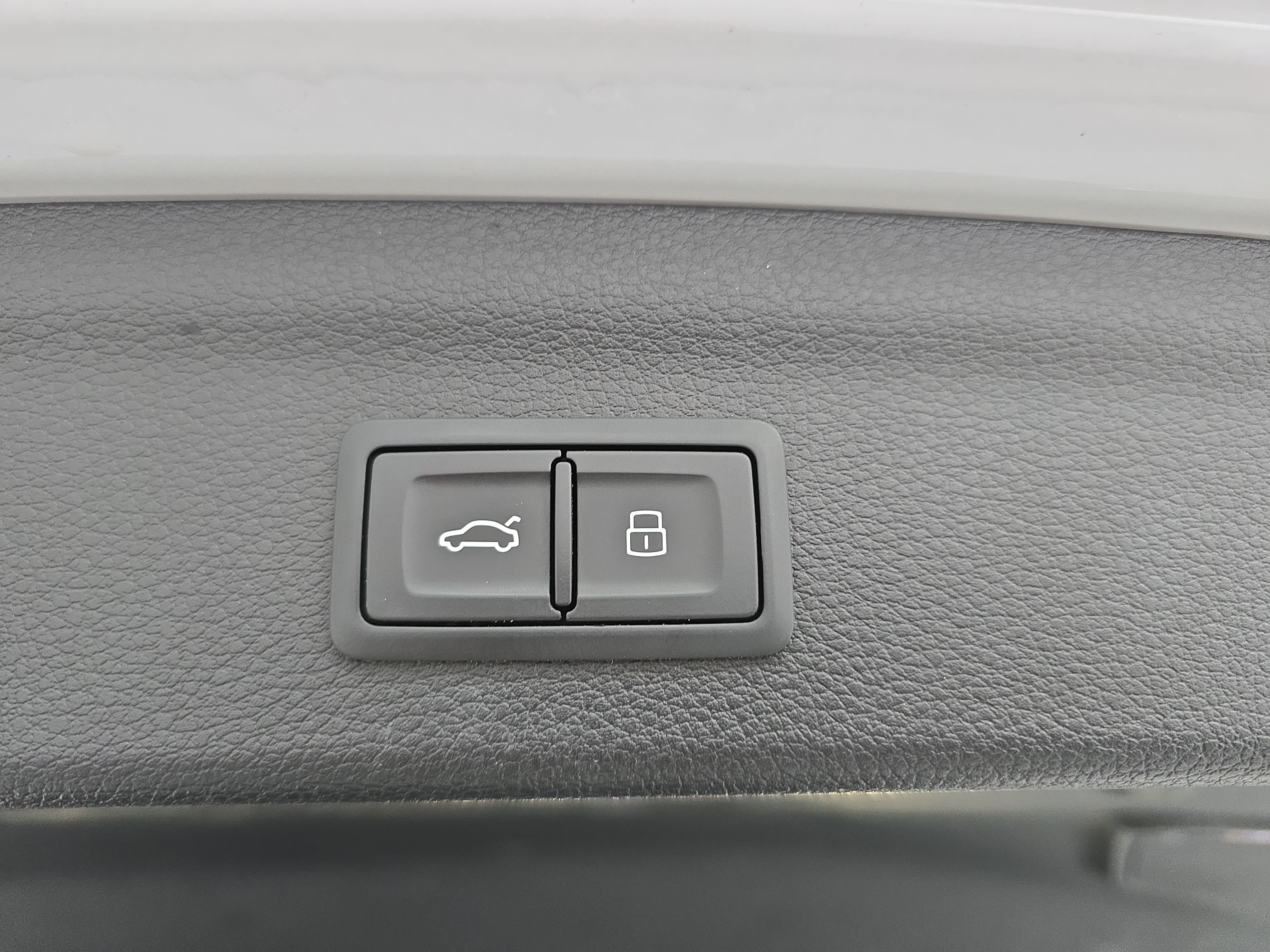 2021 Audi Q3 S line Premium