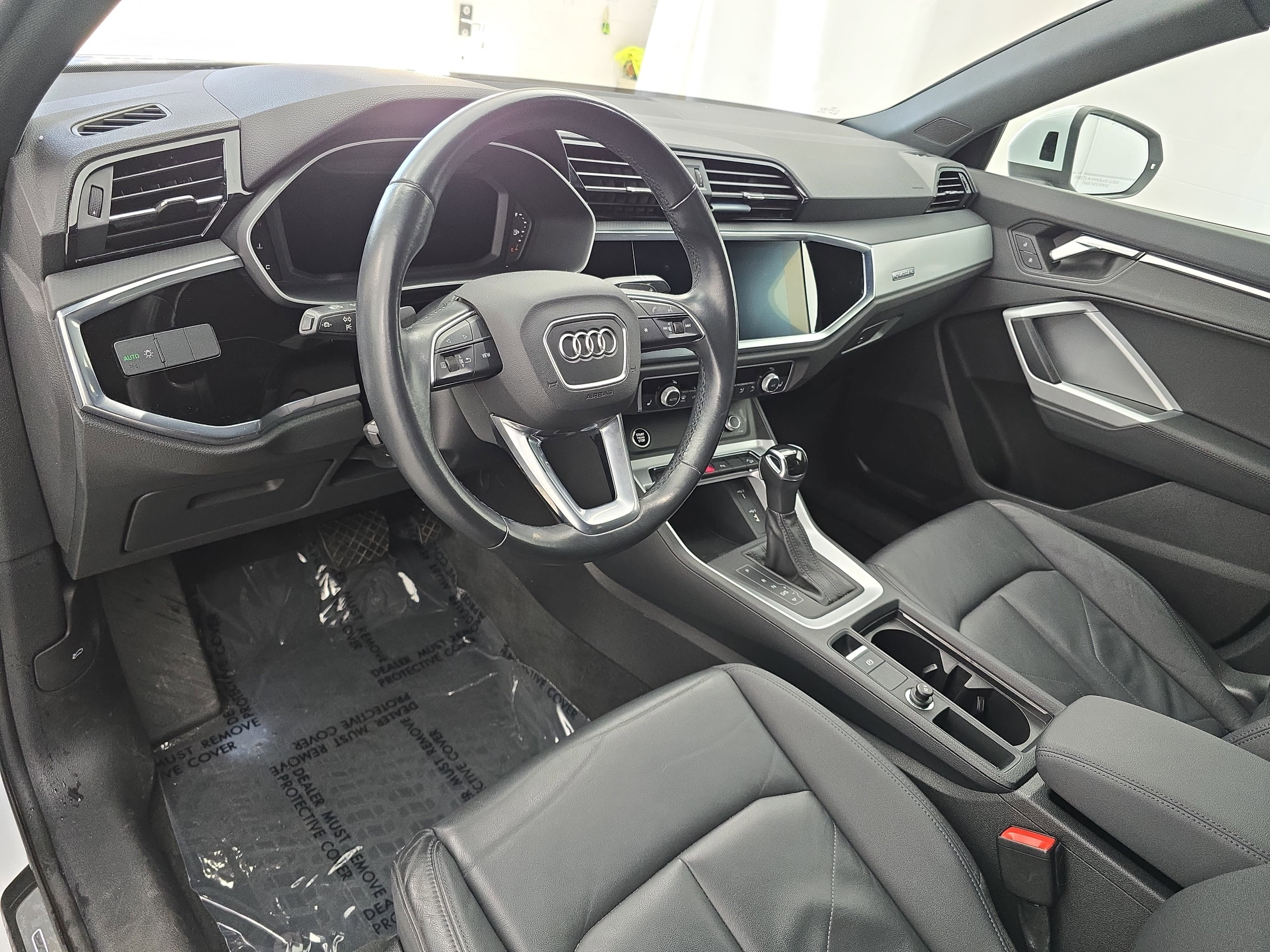 2021 Audi Q3 S line Premium