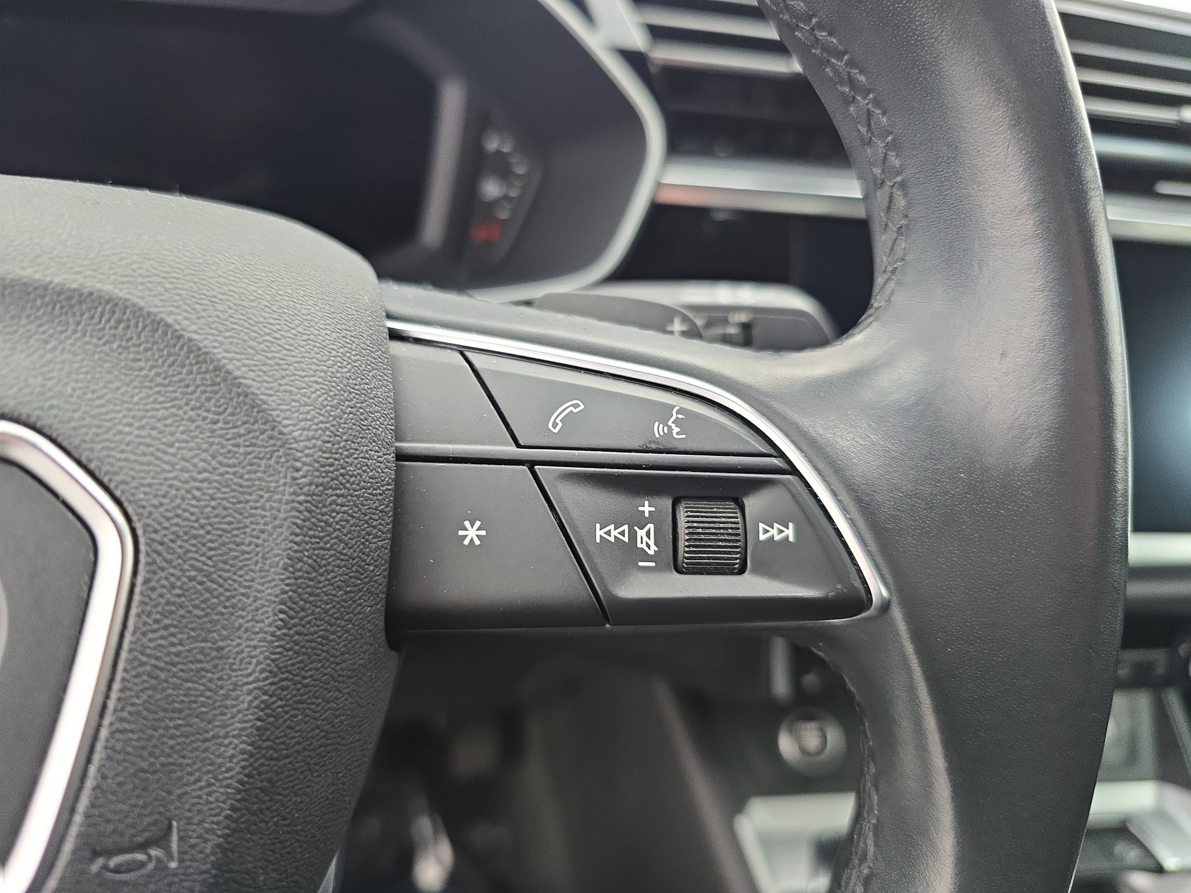 2021 Audi Q3 S line Premium