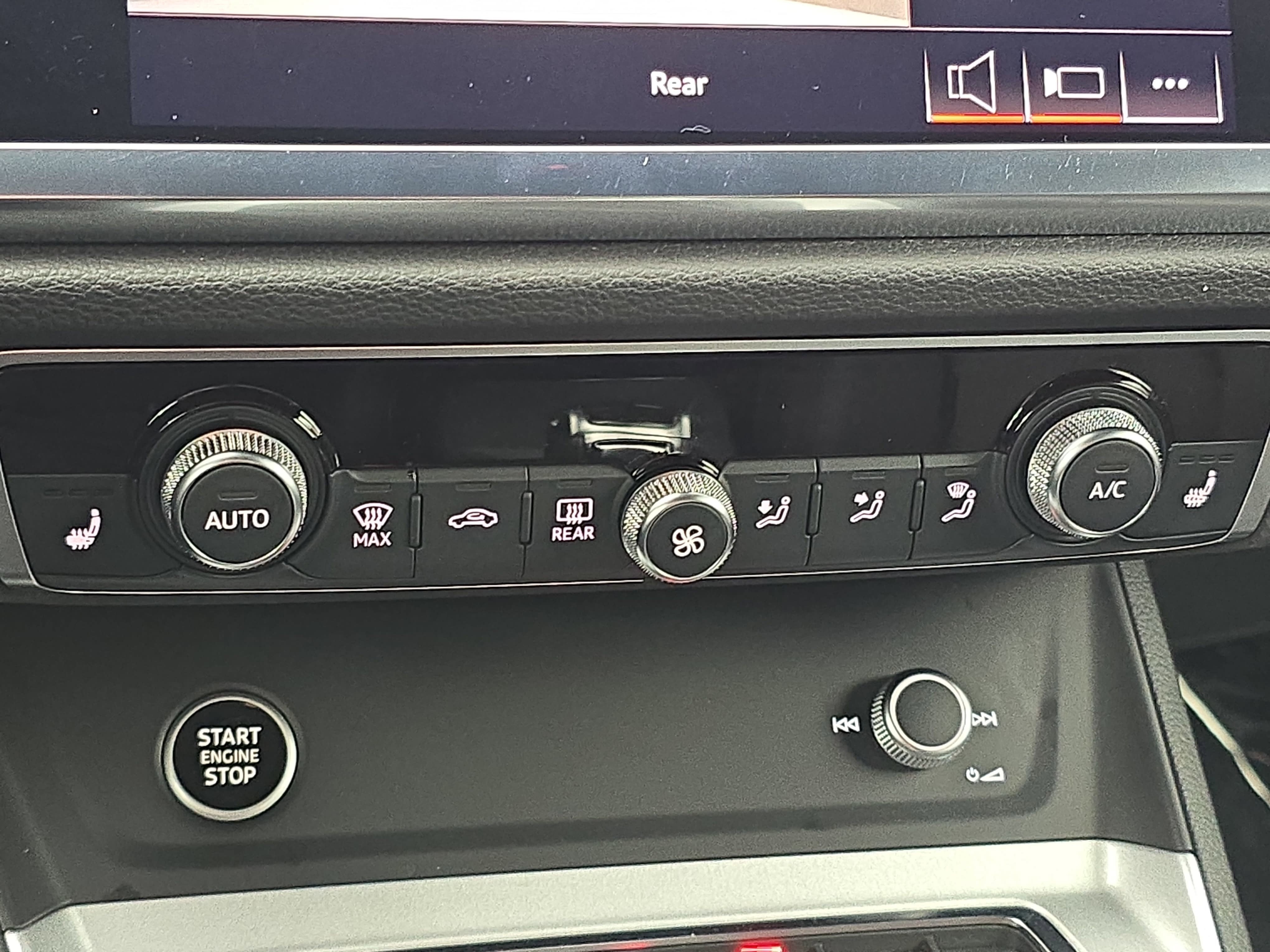 2021 Audi Q3 S line Premium