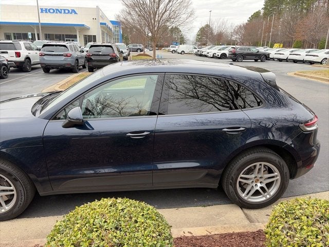 2021 Porsche Macan Base