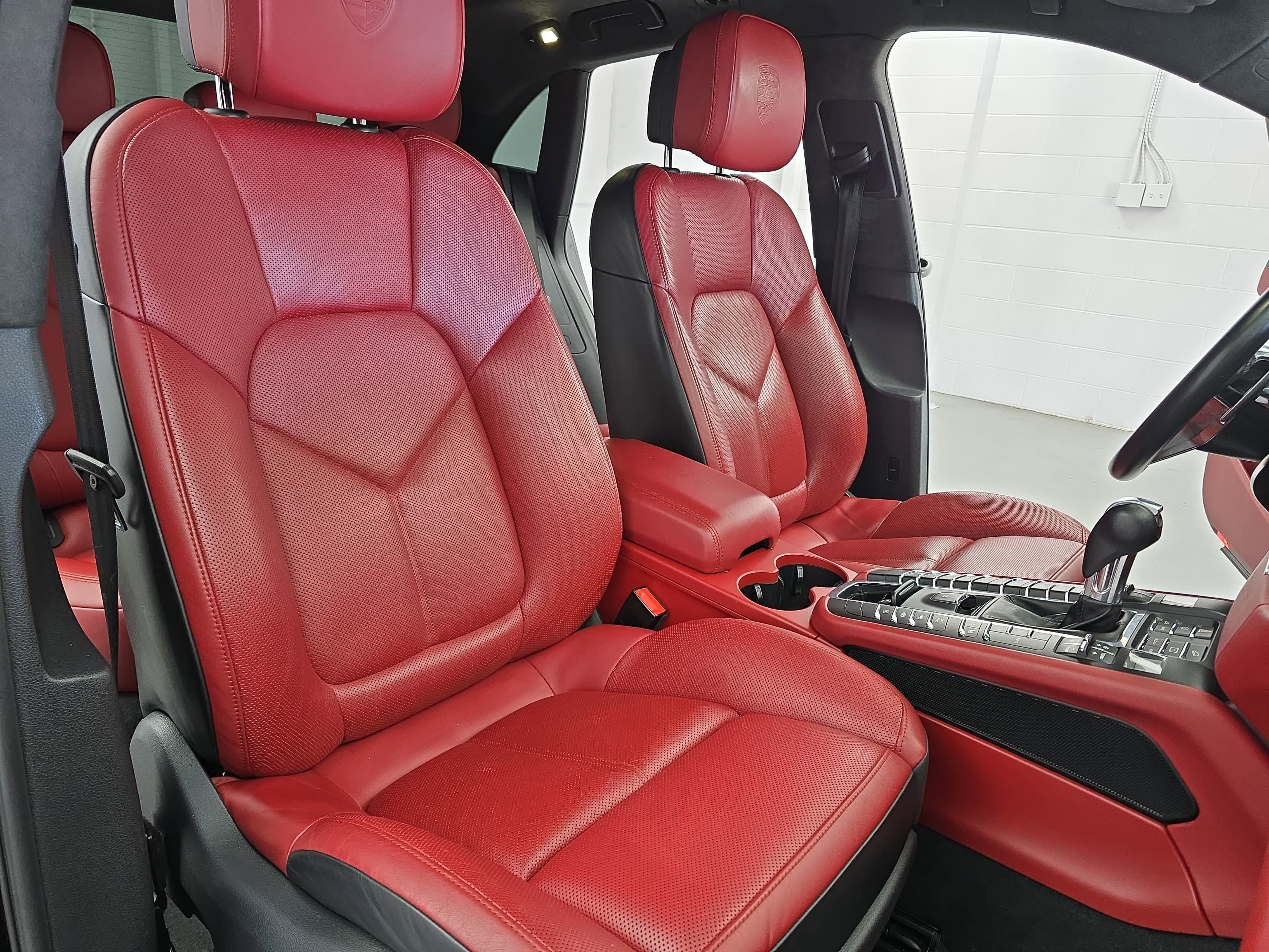 2017 Porsche Macan Turbo